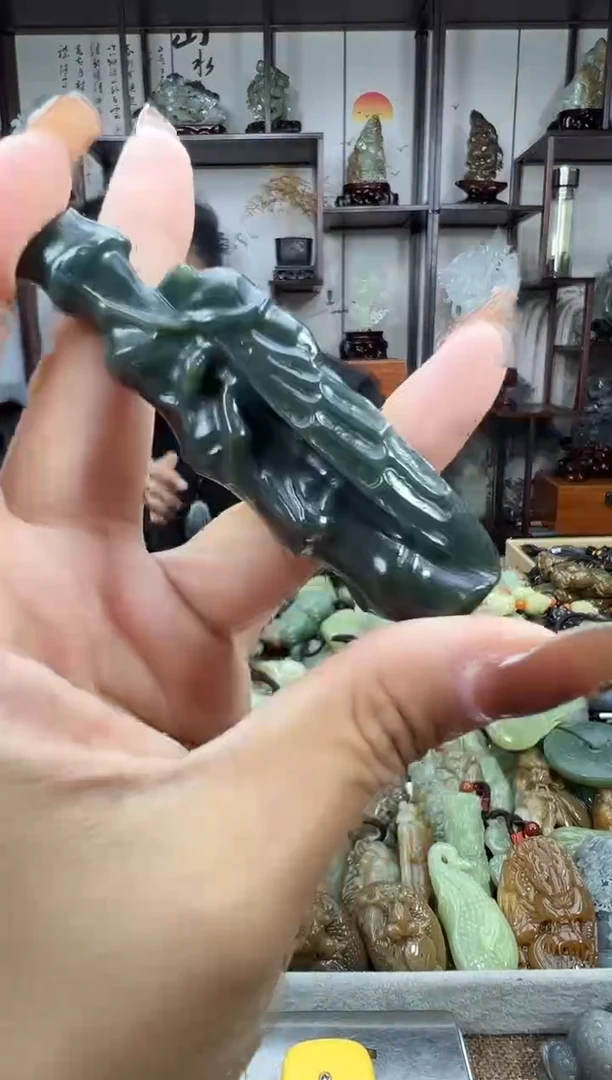 未镶嵌和田玉把件1