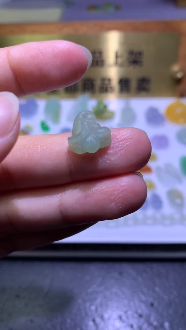 未镶嵌定制翡翠毛货