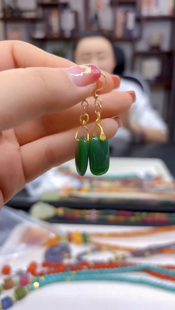 【闪购商品】和田玉（碧玉）耳饰14K金镶嵌E171