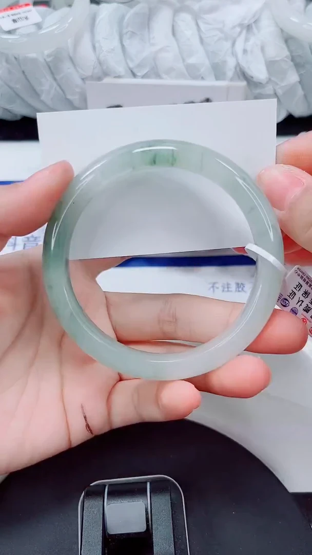 未镶嵌手镯石英质玉129-62/63