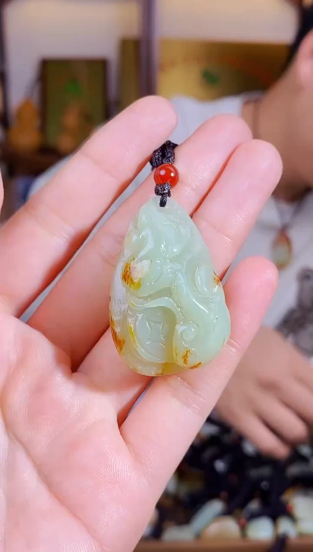 【闪购商品】和田玉颈饰未镶嵌1