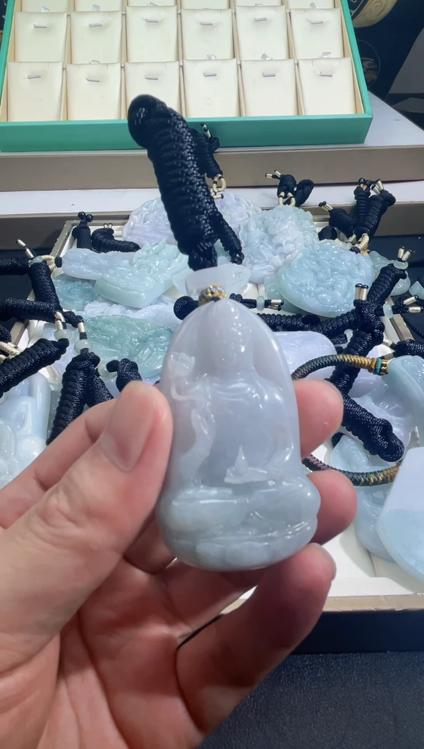 颈饰未镶嵌翡翠阿*11/13/56