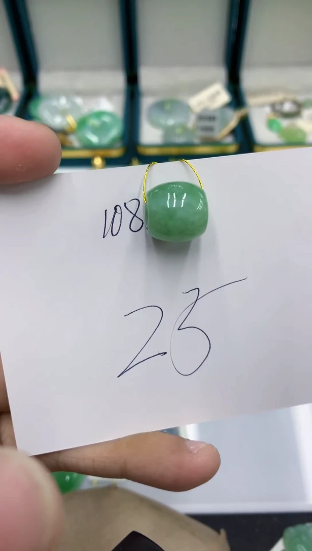 颈饰未镶嵌翡翠111111111