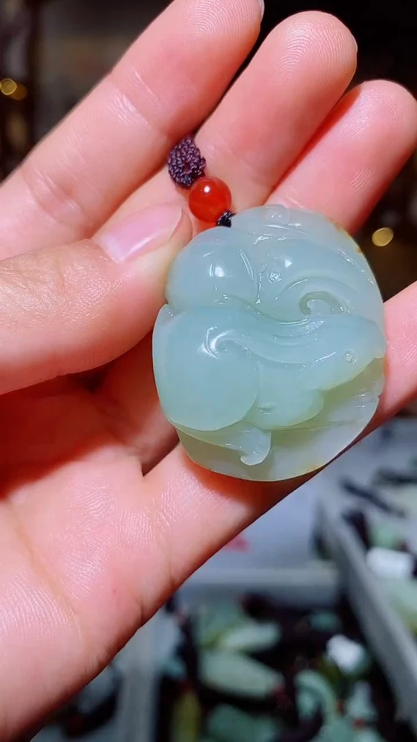 和田玉未镶嵌颈饰1