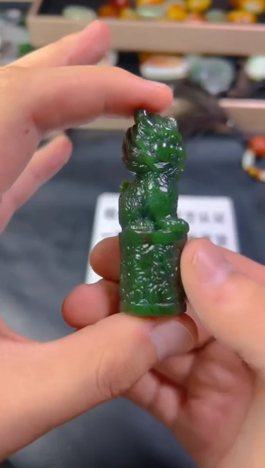 和田玉未镶嵌颈饰和田玉43