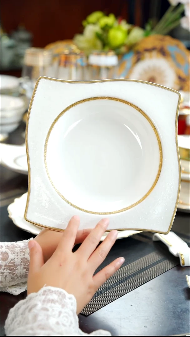 瓷片9英寸草帽盘 1个