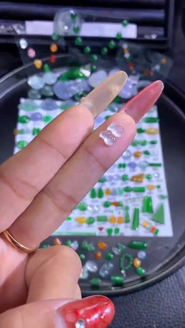 未镶嵌挂件翡翠福袋