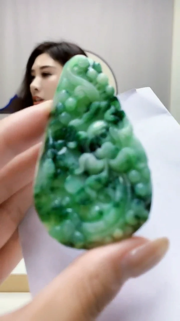 未镶嵌定制翡翠4829MM-毛货挂件40