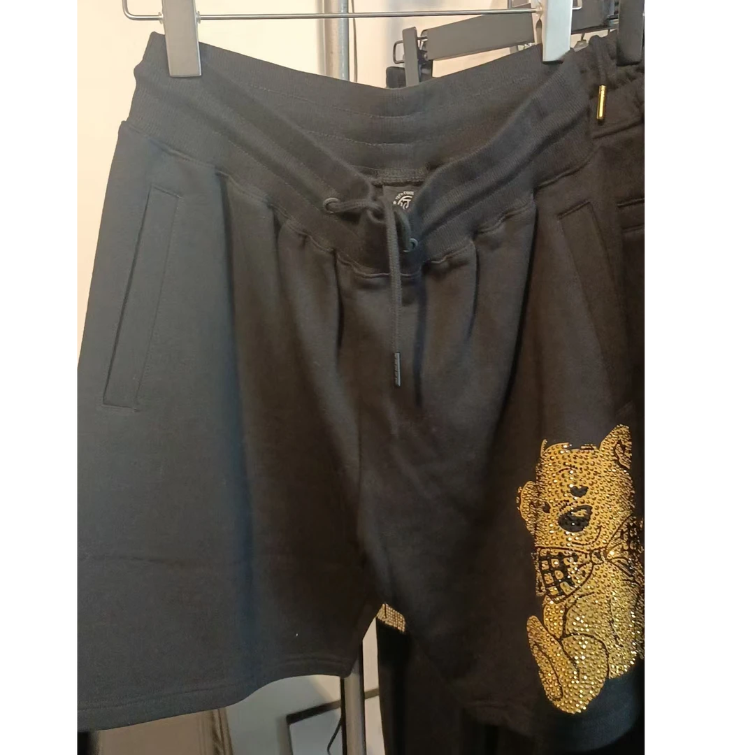 TCH服饰店-潮牌小熊烫钻五分休闲百搭短裤男女同款T21121C6022