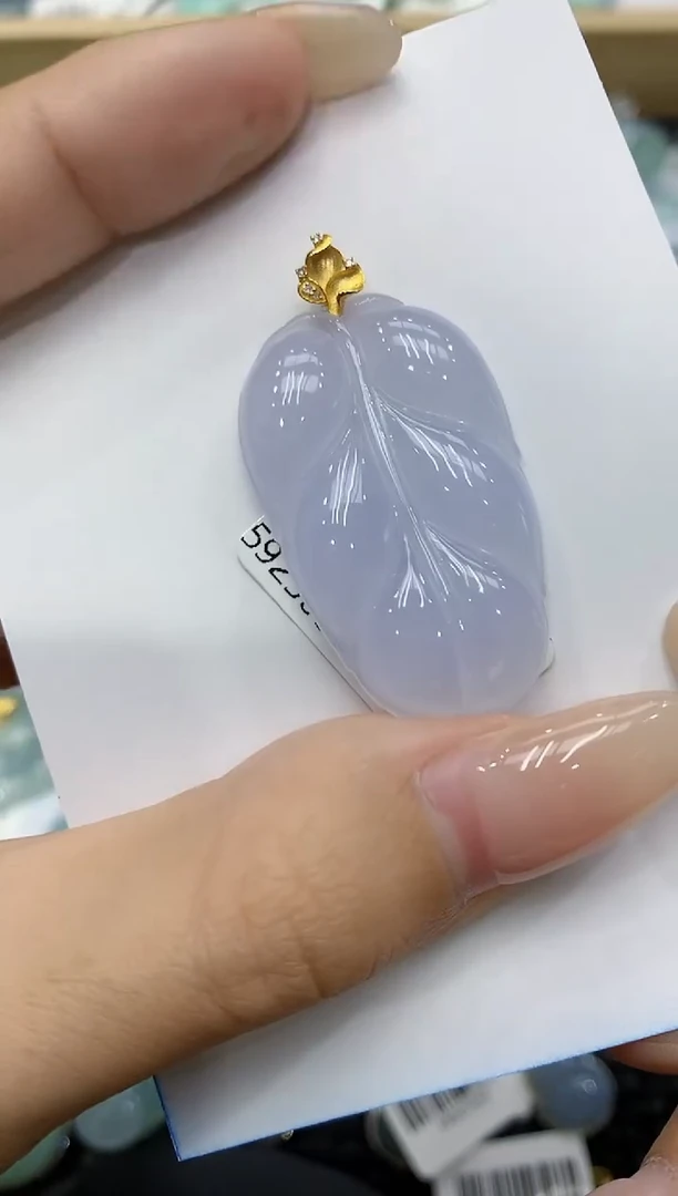 翡翠18K金镶嵌颈饰111111111111