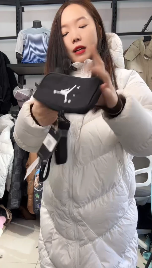 2316  闪购编码  运动卫衣裤以直播间过款为准 尺码  ·  包