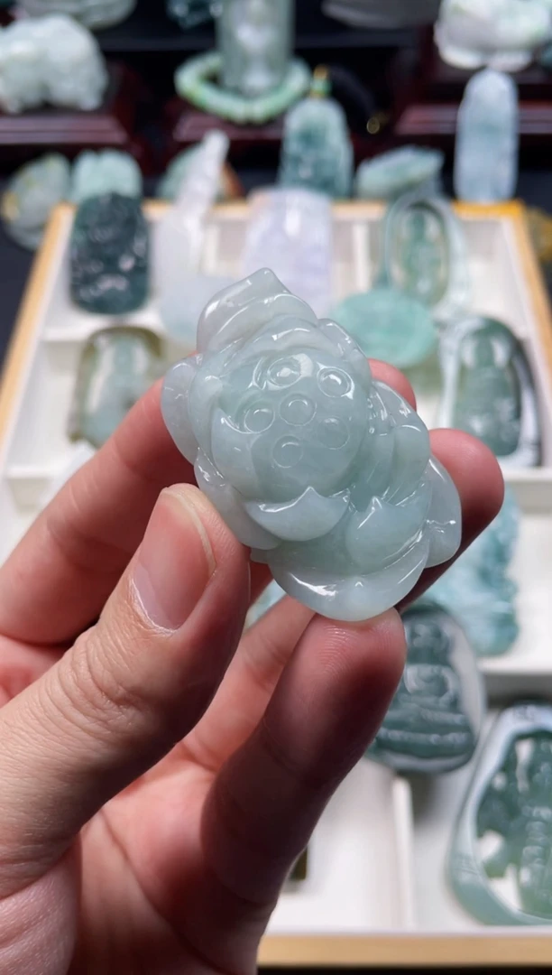 颈饰未镶嵌翡翠23  天然翡翠a货  荷花