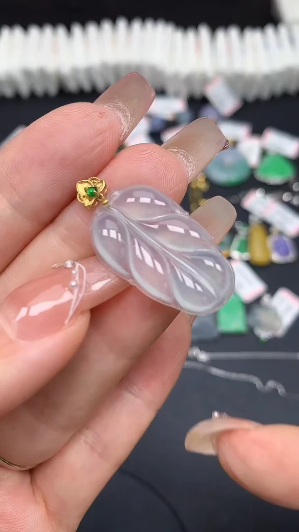 翡翠18K金镶嵌吊坠(不含链)MS193871