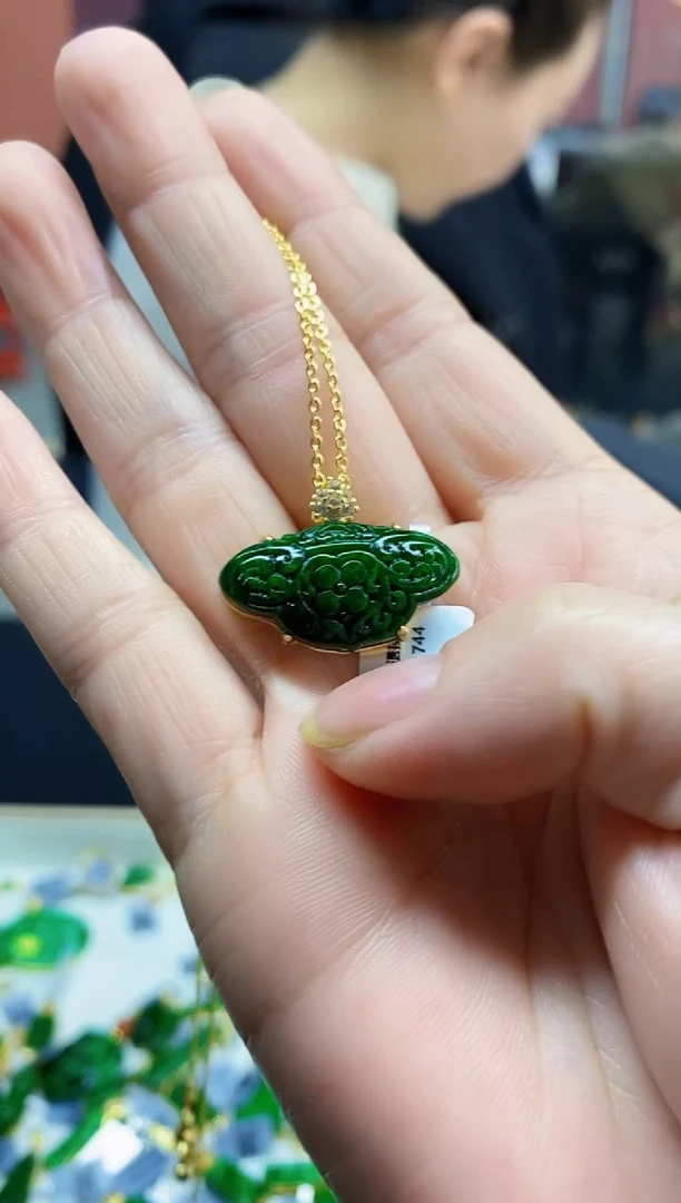 颈饰未镶嵌翡翠翡翠吊坠-62