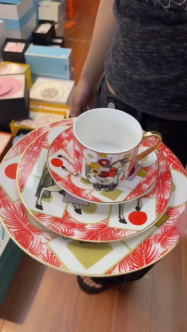 杯鸿辉家品牌瓷器，京东包邮！