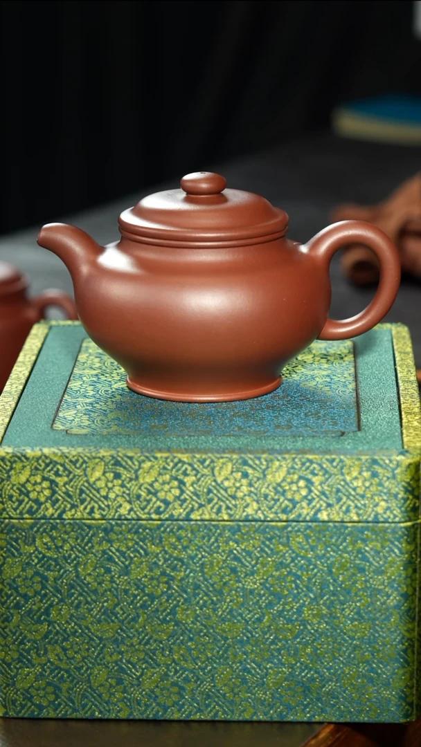 茶壶紫砂半手工 精工 底槽清 310cc掇只