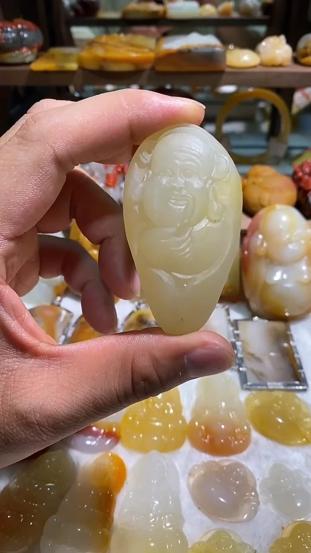 未镶嵌石英质玉（黄龙玉）吊坠(不含链)黄龙玉财神把件