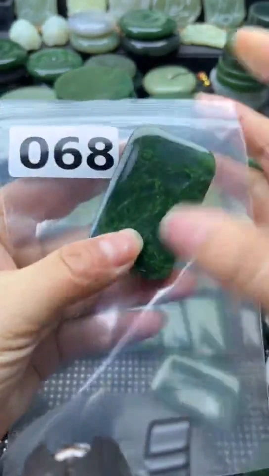 未镶嵌和田玉珠宝半成品牌子