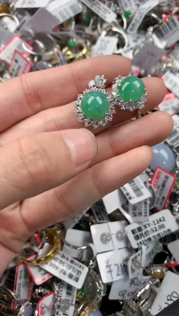 银S925镶嵌戒指翡翠888         5