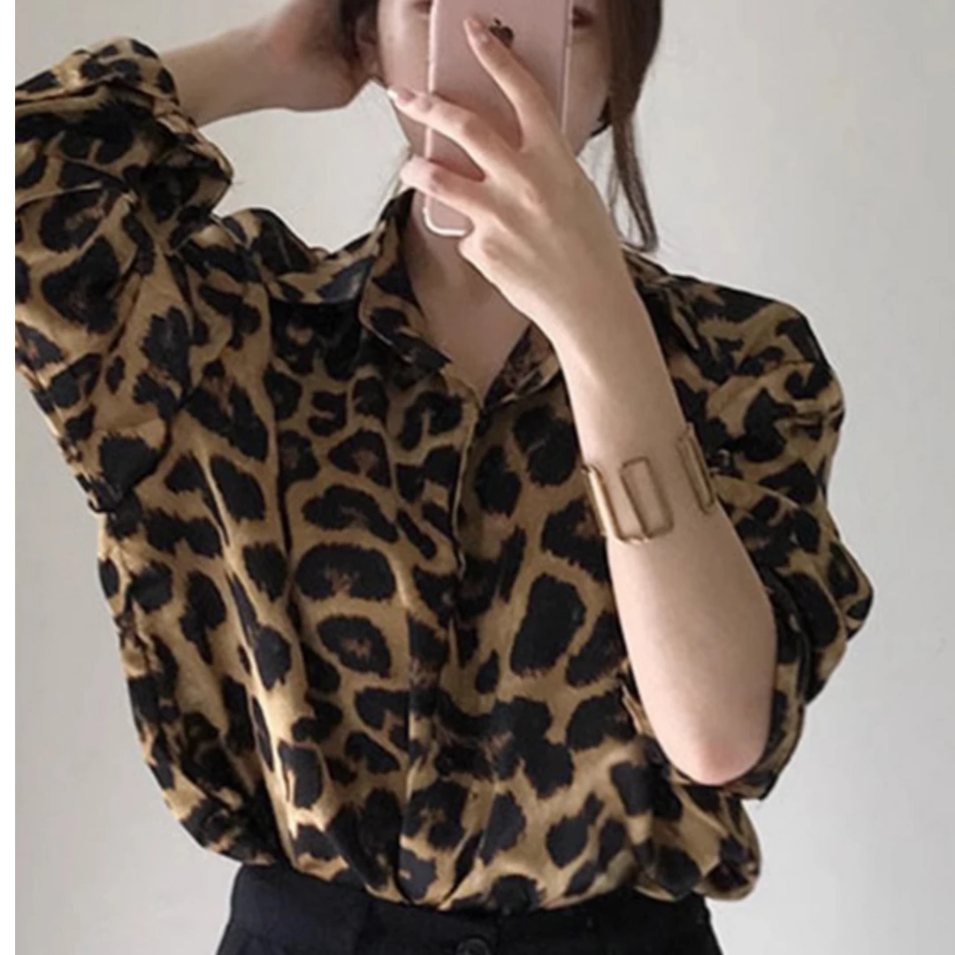 大码胖mm港风时髦豹纹翻领单排扣长袖衬衫女秋季复古洋气别致上衣