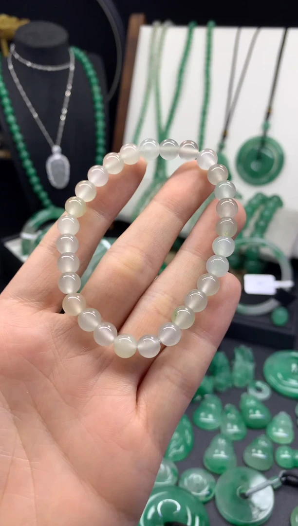 未镶嵌手串石英质玉（非洲翠）白冰卡7珠串