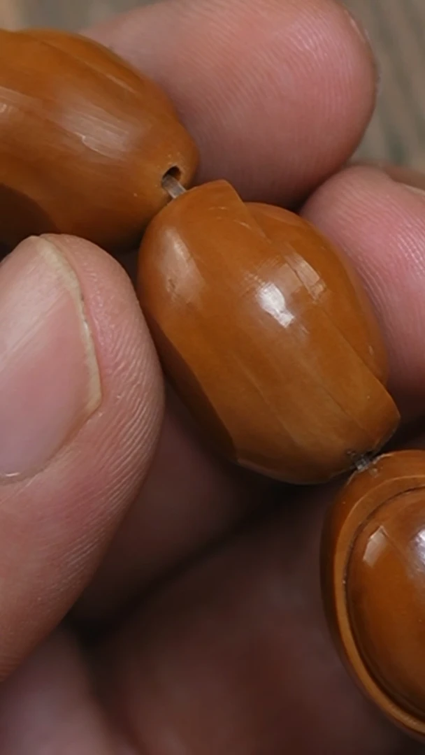 吊坠橄榄核元宝17