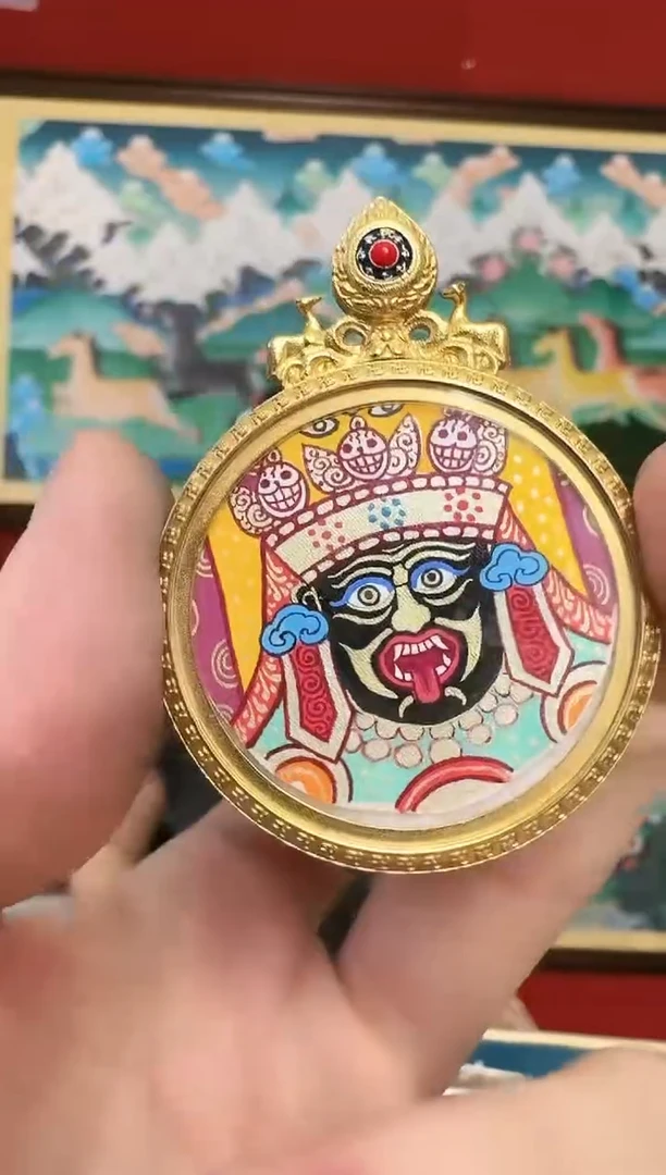 吊坠扎老师-热贡纯手绘娜娜