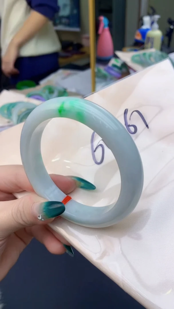 【闪购商品】翡翠手镯未镶嵌0816866881