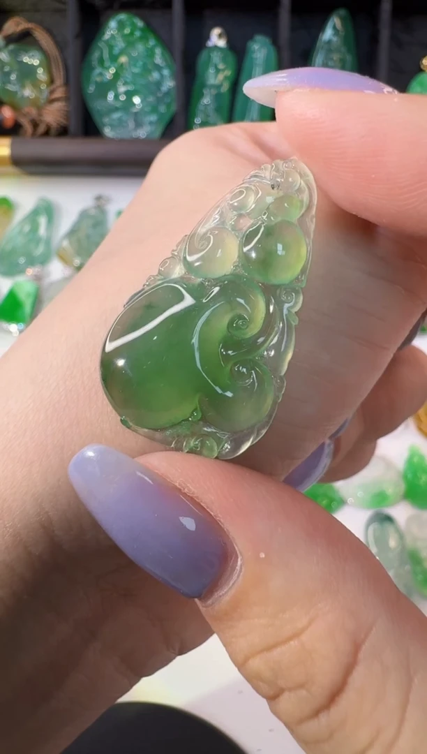 颈饰未镶嵌翡翠缅甸A货翡翠