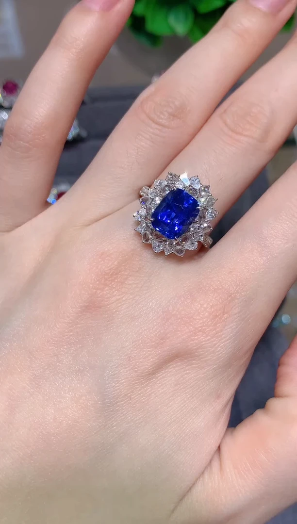 戒指蓝宝石18K金镶嵌4.1CT