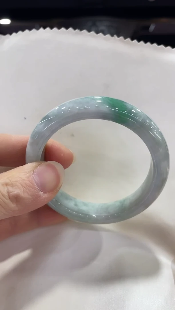 未镶嵌手镯翡翠59，77