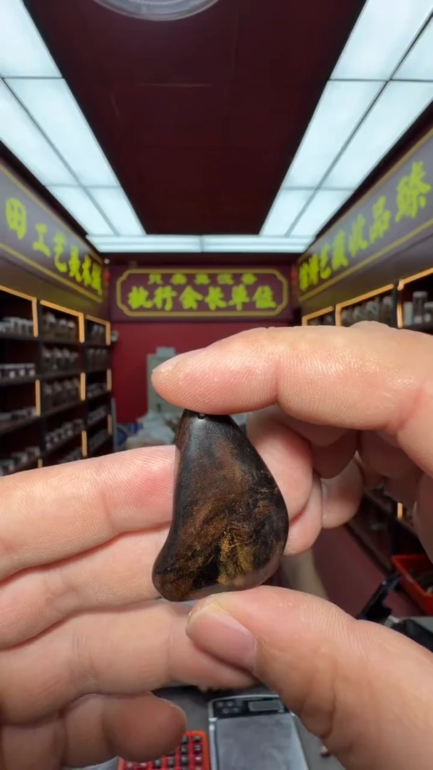 沉香吊坠多样性发一