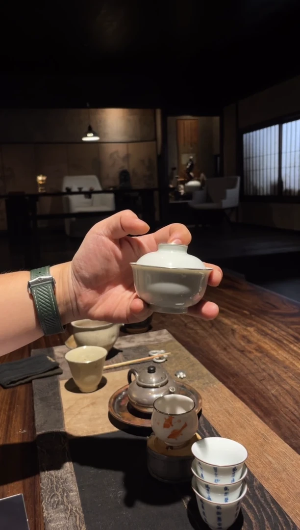 包银素胎小盖碗.