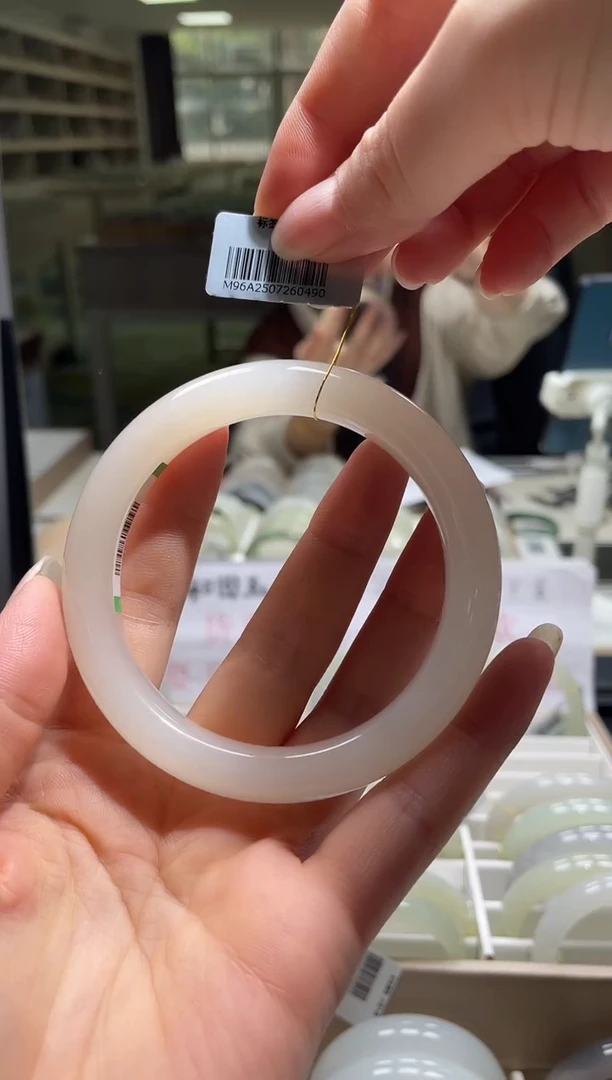 未镶嵌手镯和田玉60-61圈口 0490