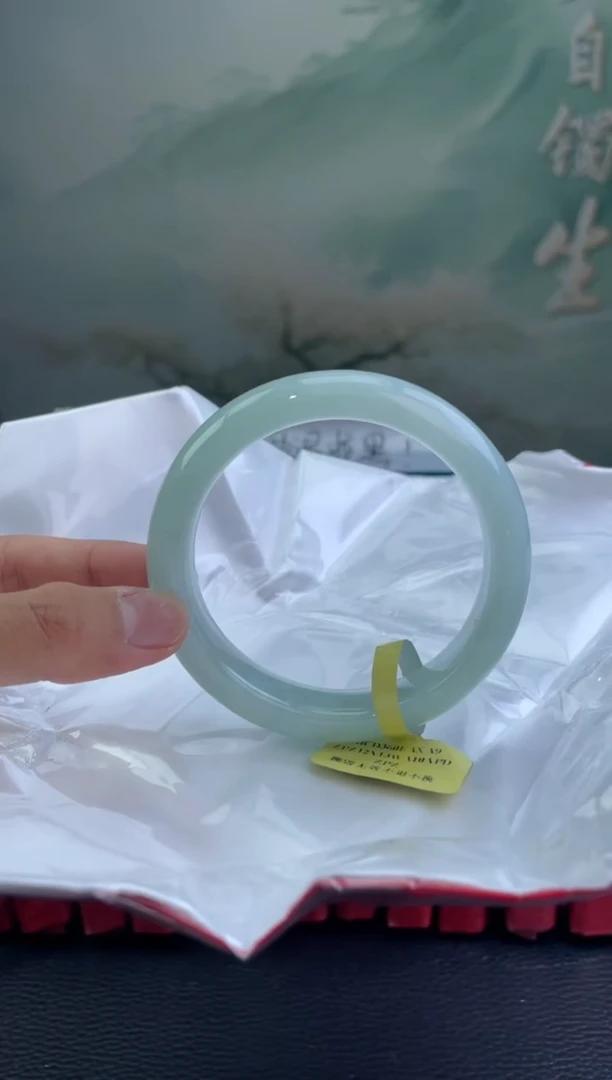翡翠手镯未镶嵌1        59