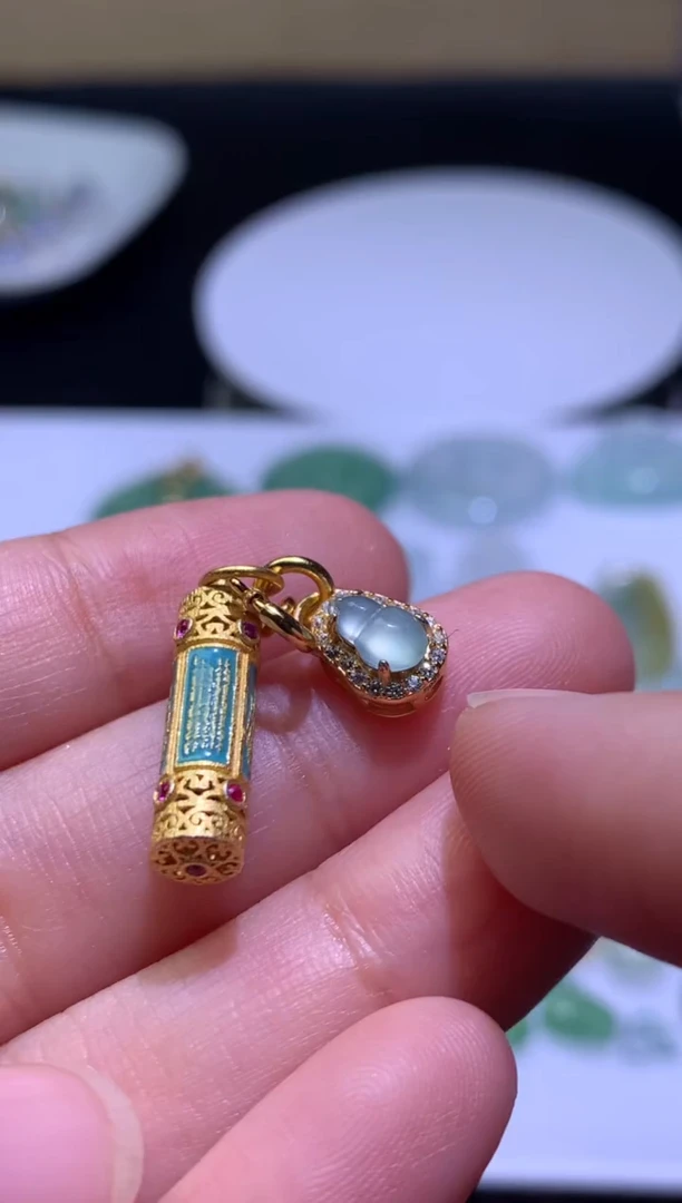 颈饰未镶嵌翡翠净货