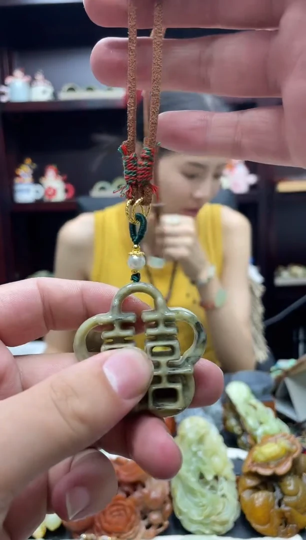 岫玉未镶嵌吊坠·多样性发货*拍一发一