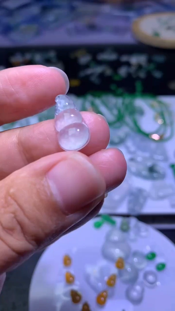 未镶嵌定制翡翠毛货