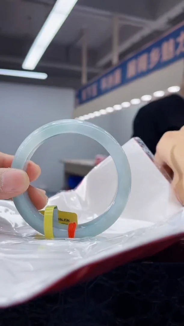 未镶嵌手镯翡翠12