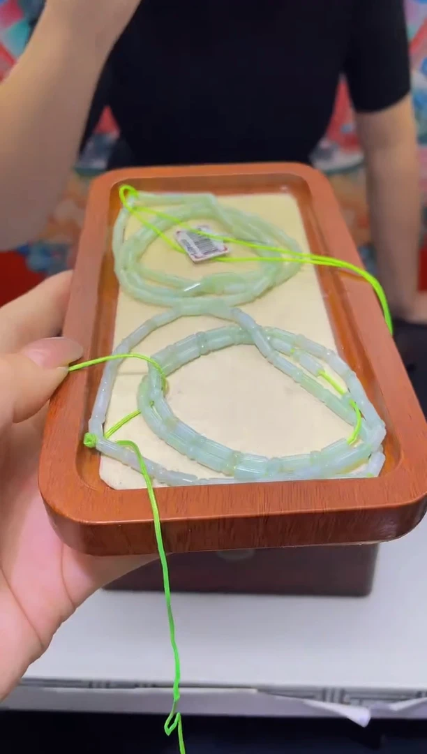 翡翠未镶嵌颈饰MFC0713031（多样性发其一）