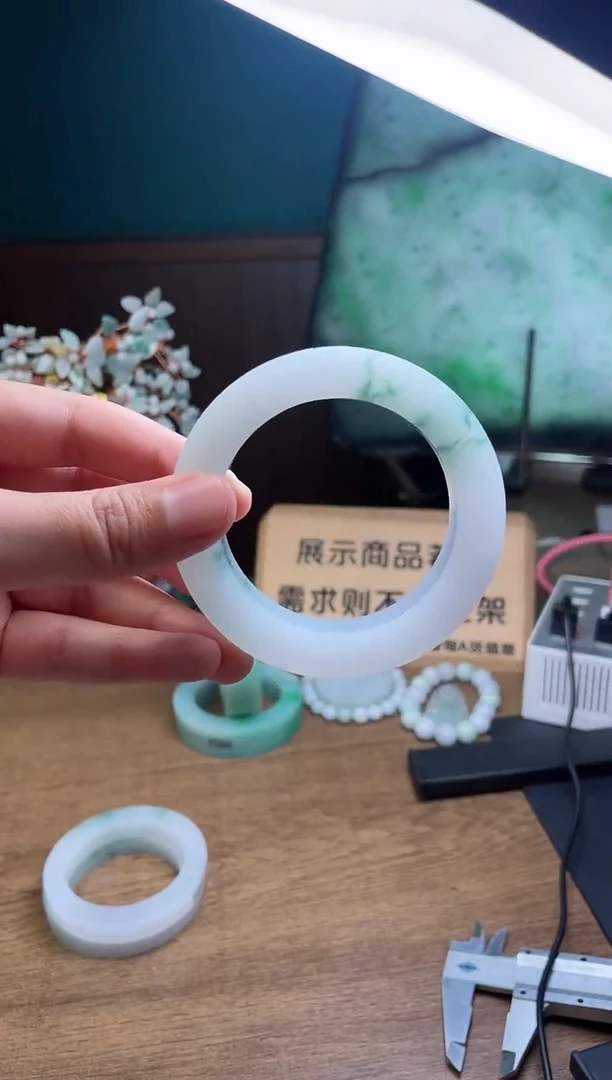 【闪购商品】定制翡翠手镯未镶嵌定制