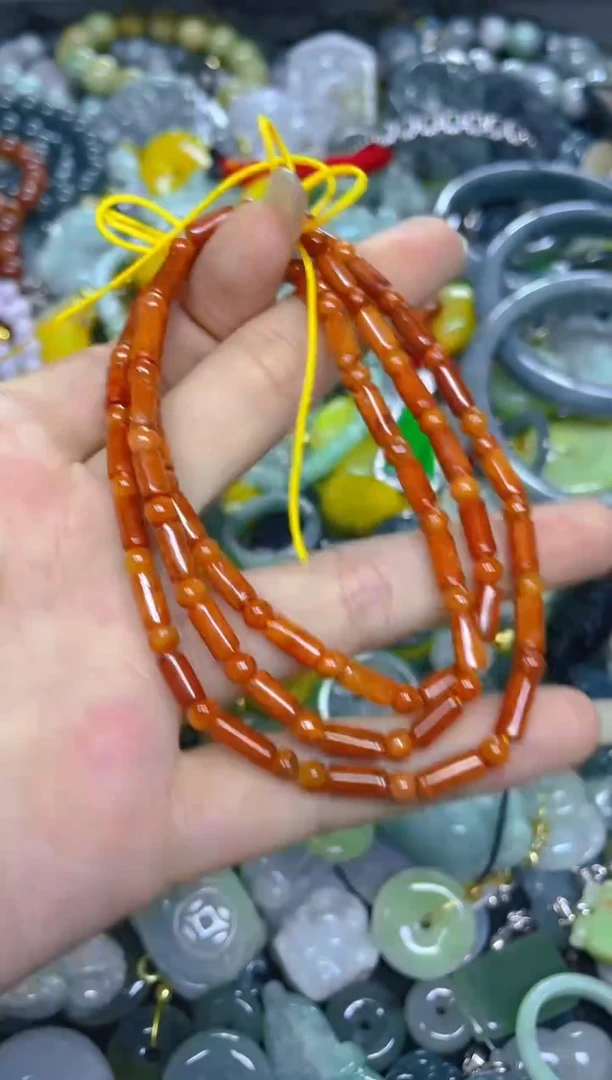 颈饰未镶嵌翡翠4MM/ C /翡翠A货，一件也是批发价