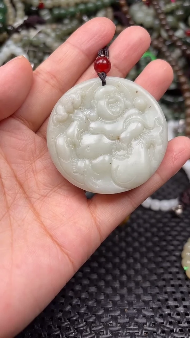 颈饰未镶嵌和田玉1