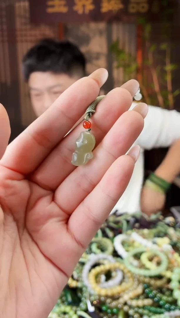 颈饰未镶嵌和田玉多样性发货拍一发一