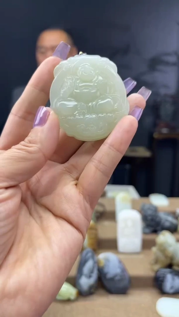 颈饰未镶嵌和田玉1