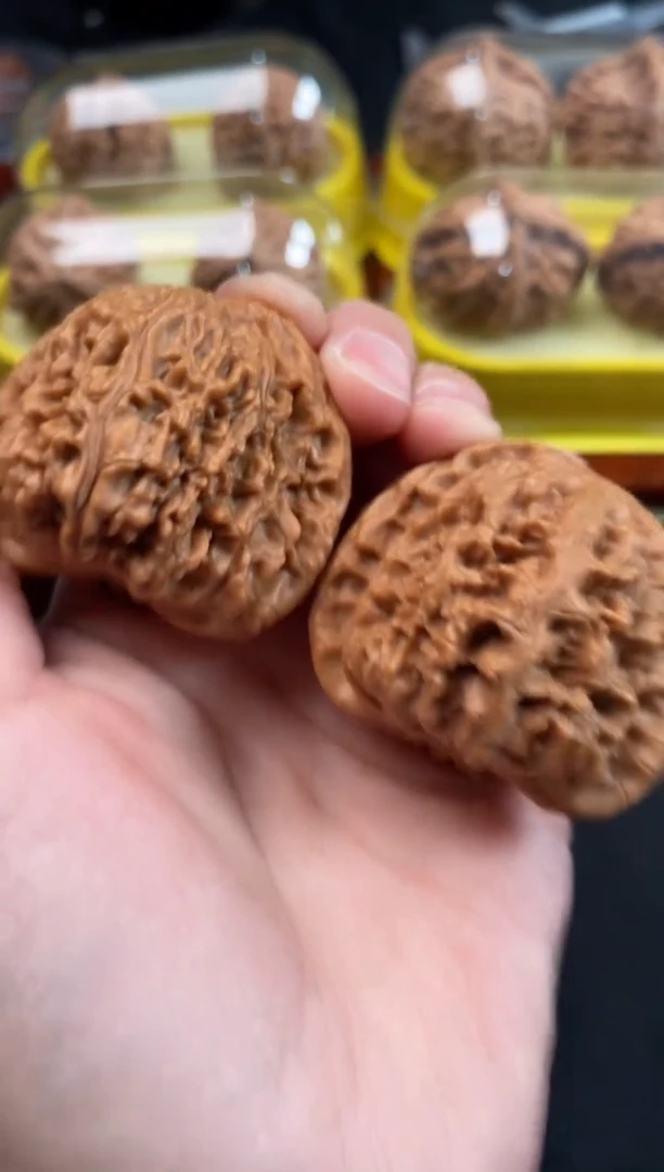 把件文玩核桃南疆石43尺Q760