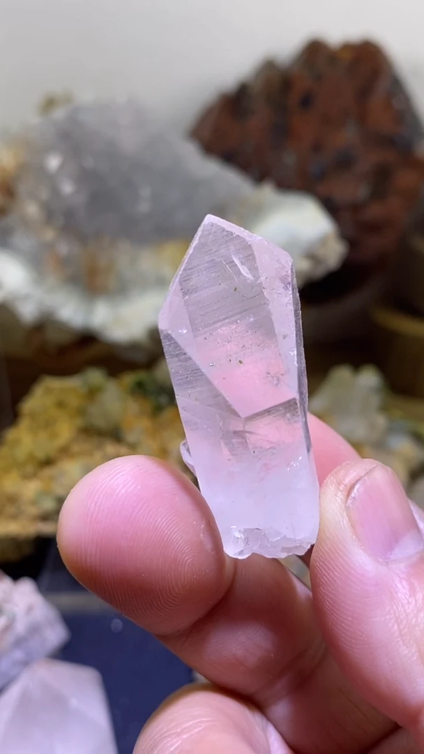 未镶嵌珠宝半成品水晶24号高透金口河水晶