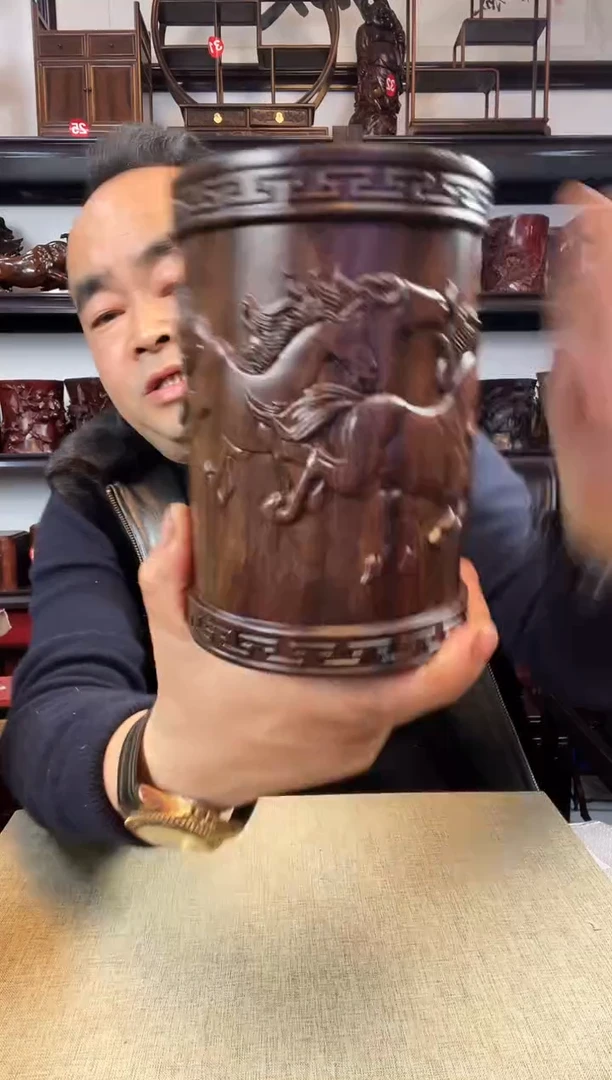 木老李红木工艺品马到成功笔筒