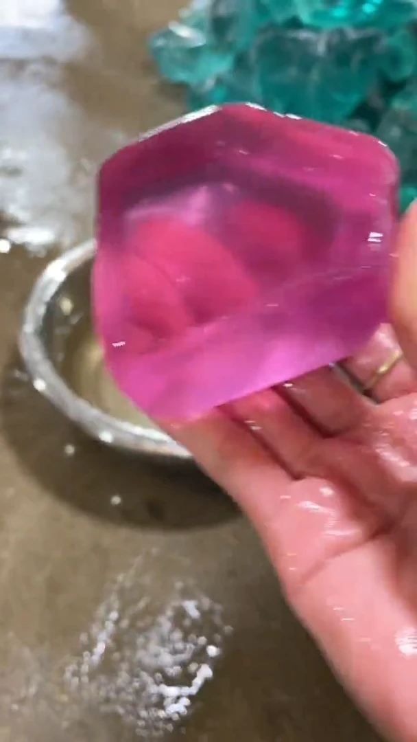 新疆托帕石原石摆件