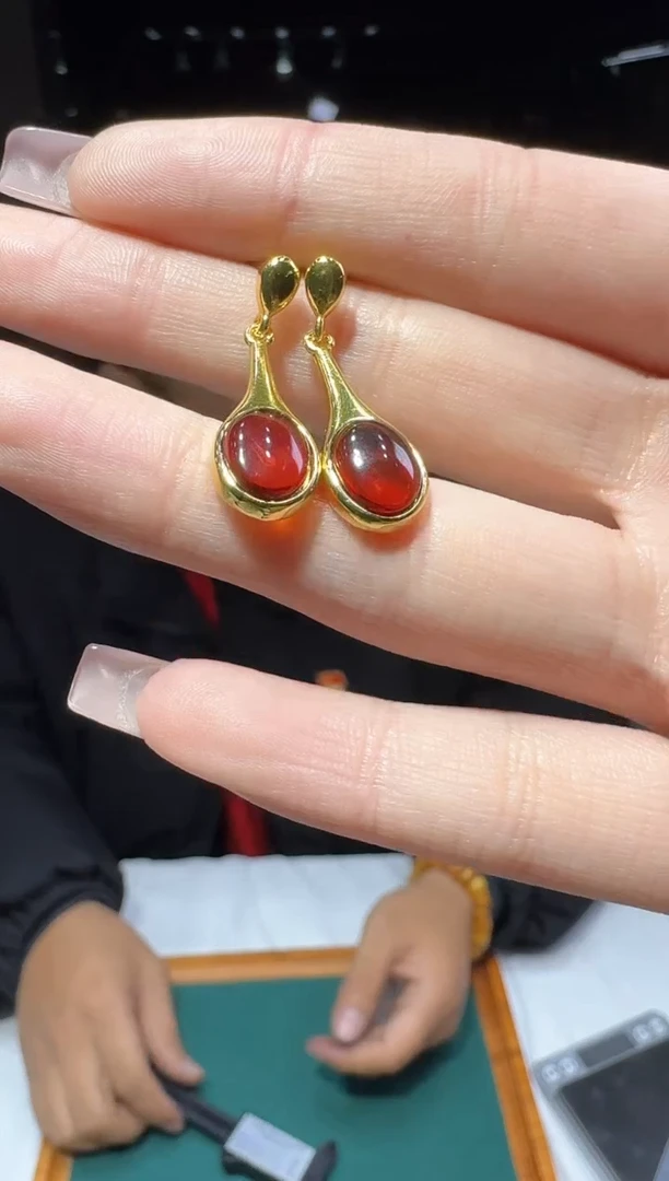 【闪购商品】血珀耳饰未镶嵌多样性发一件 540